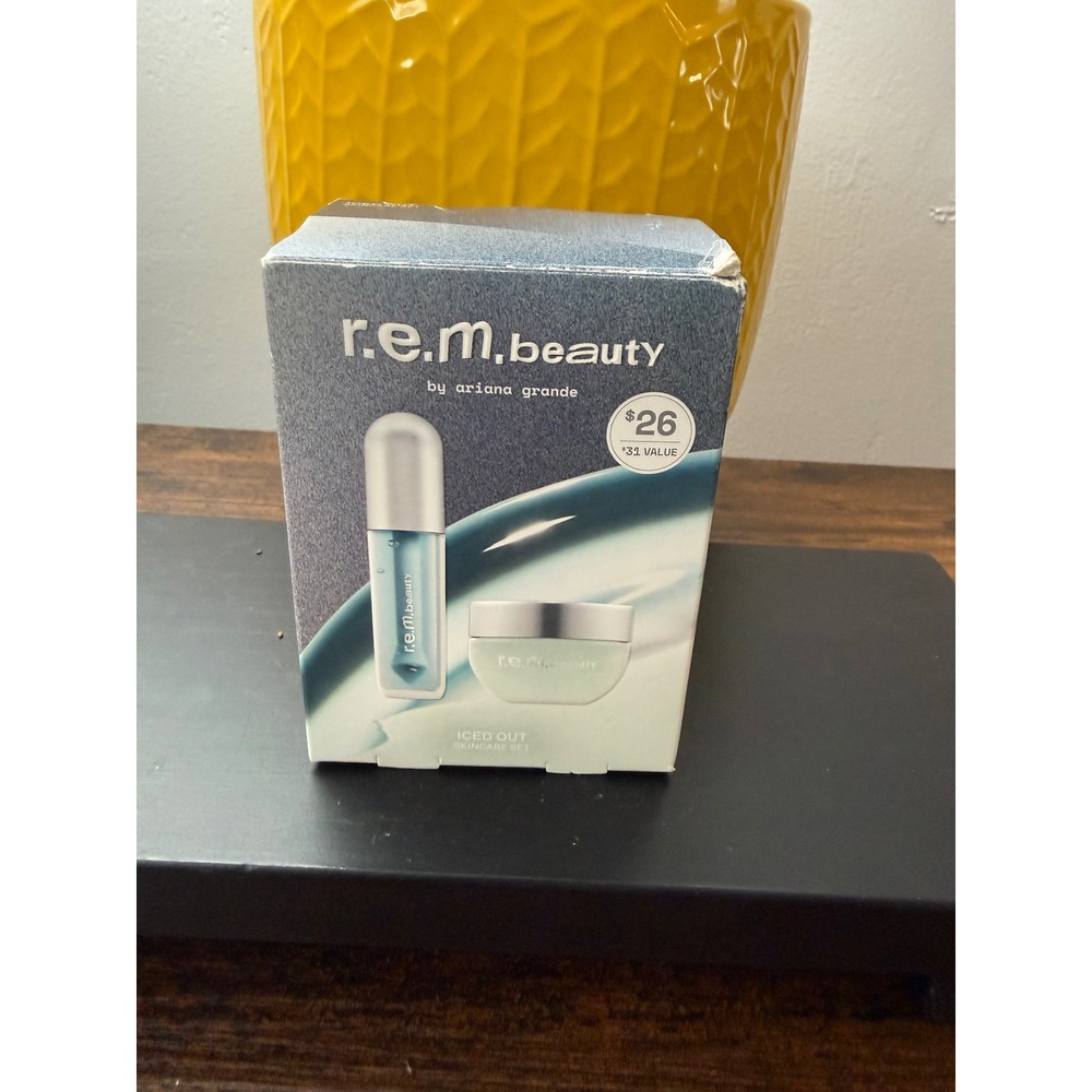 REM Beauty by Ariana Grande Iced Out Skincare Set Eye Balm & Face Mist New